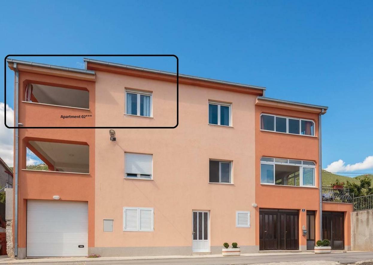 Apartmani Ujakovic Kaštela エクステリア 写真